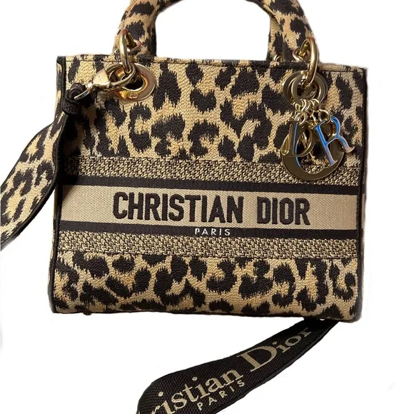 Lady Dior Medium D-Lite - Picture 2 of 8